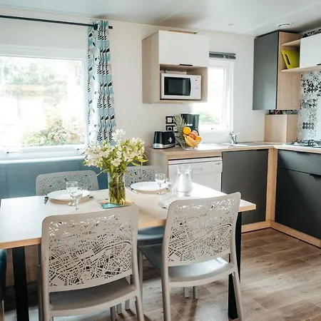 Mobil Home Xxl 4 Chambres - Camping Le Coiroux Aubazines Exterior foto